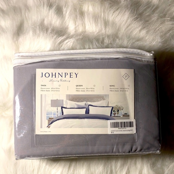 Johnpey Luxury Bedding Other - Johnpey Grey Duvet Cover, King Size, New
